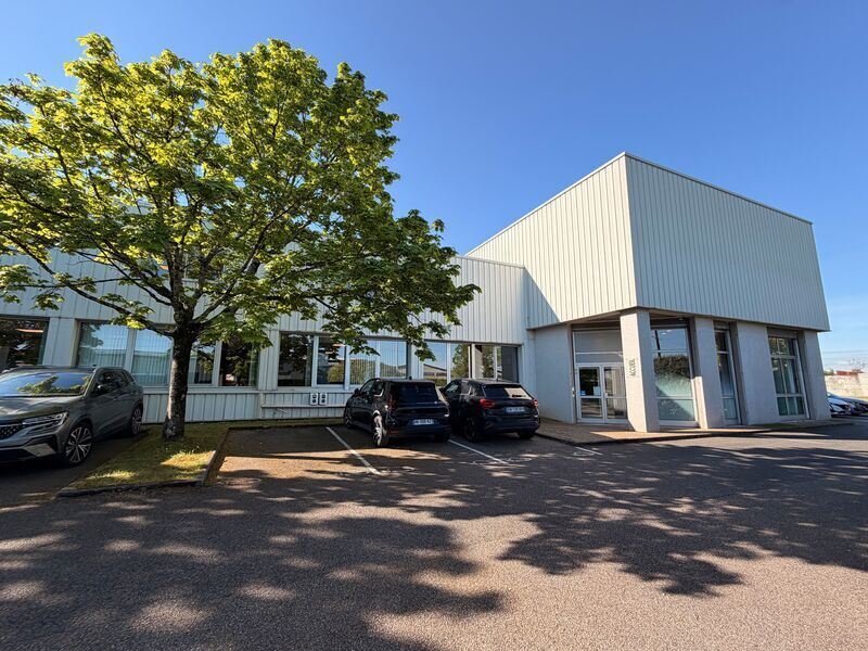 Flex in Décines-Charpieu for sale Building Photo- Image 1 of 13
