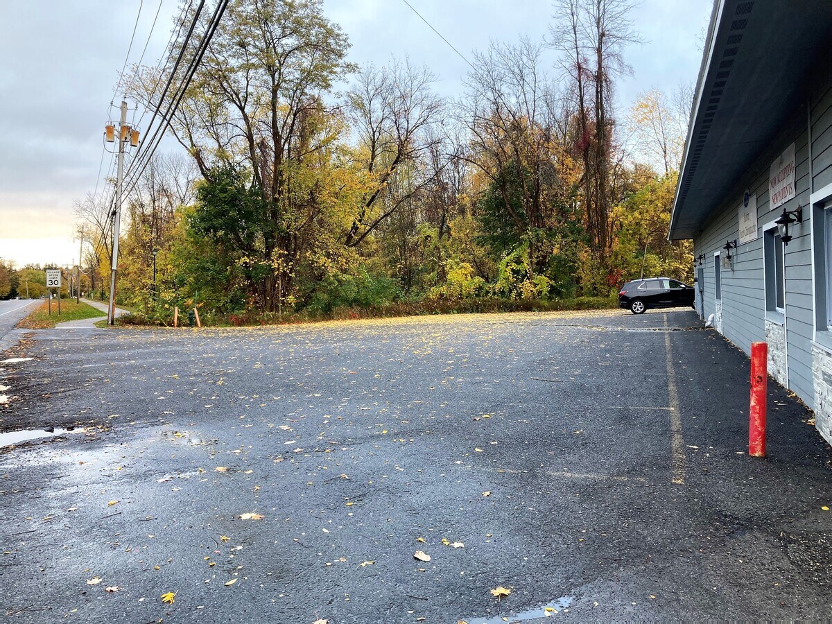 8188 Oswego Rd, Baldwinsville, NY 13027