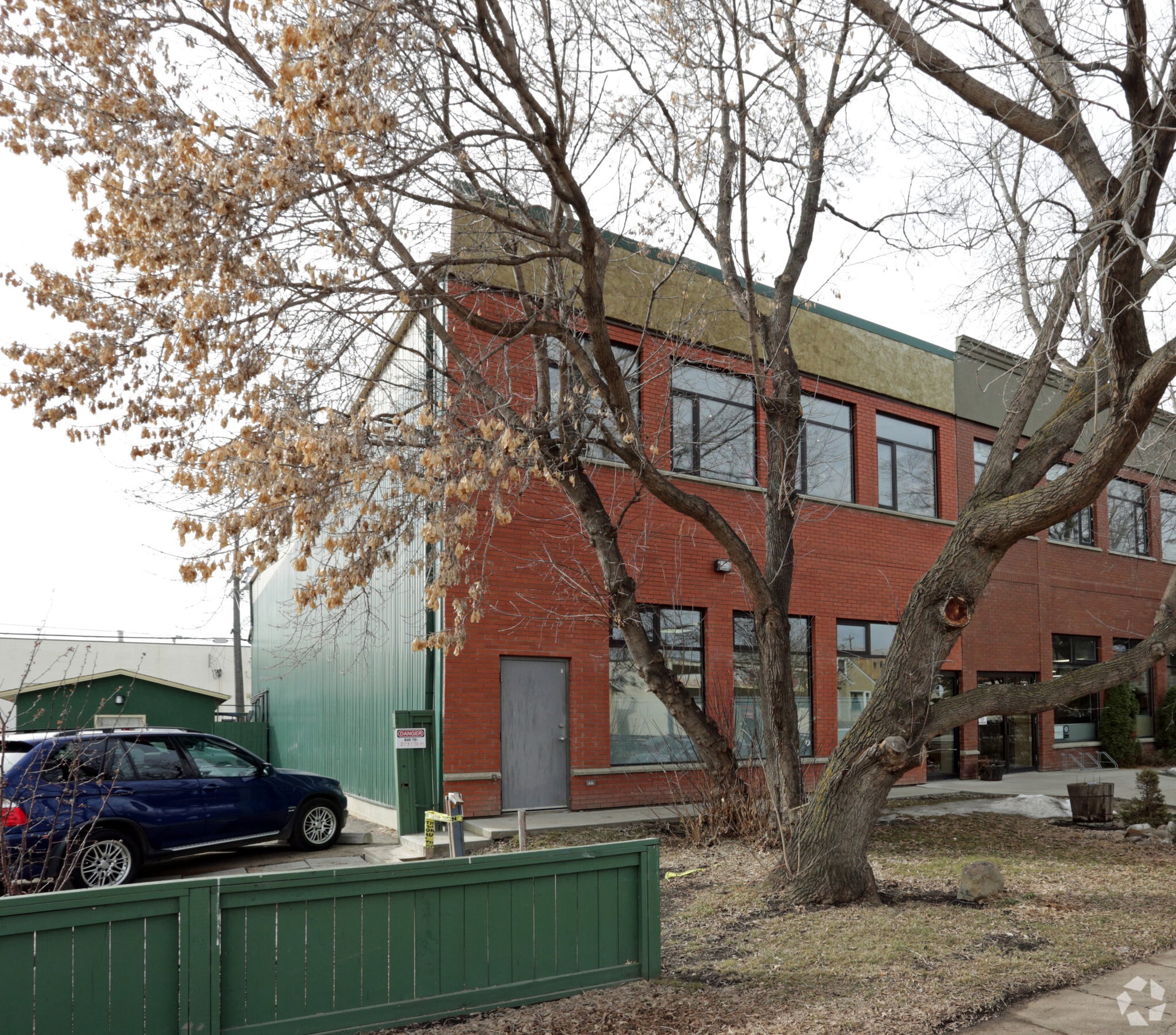 10033 80th Ave NW, Edmonton, AB for sale Primary Photo- Image 1 of 1