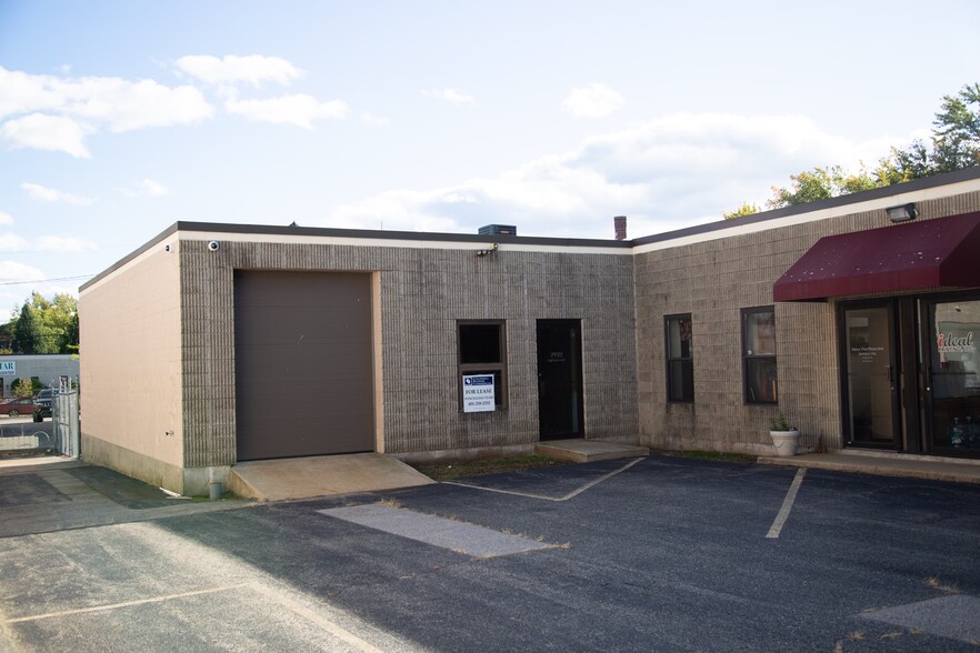 24 Greco Ln, Warwick, RI for lease - Building Photo - Image 1 of 3