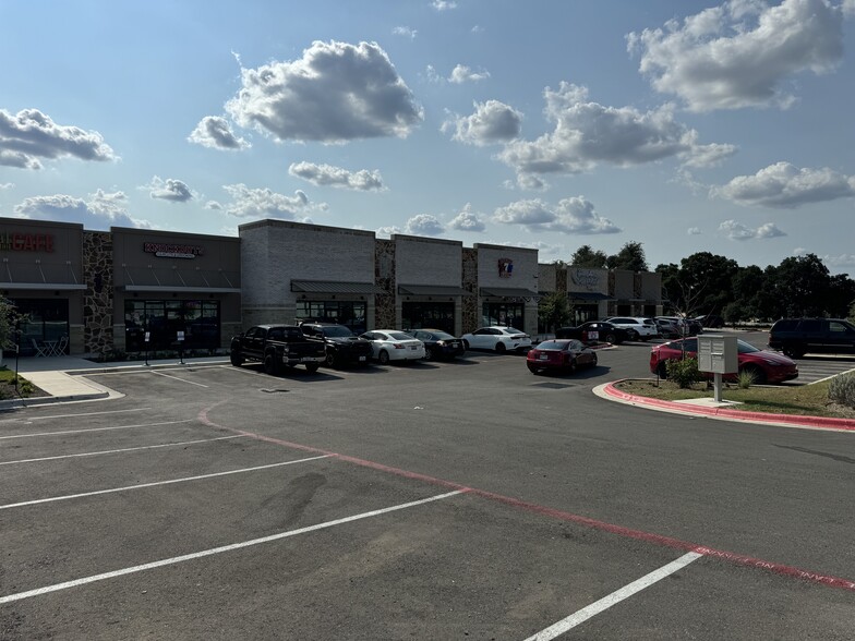 2980 Joe Dimaggio Blvd, Round Rock, TX for lease - Building Photo - Image 3 of 11