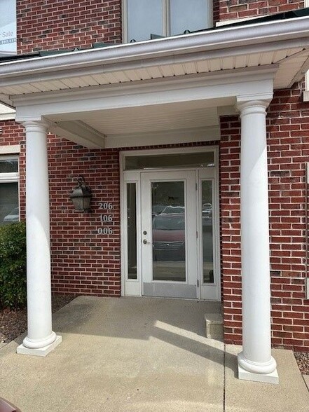 2527 Nelson Miller Pky, Louisville, KY for sale - Building Photo - Image 3 of 10