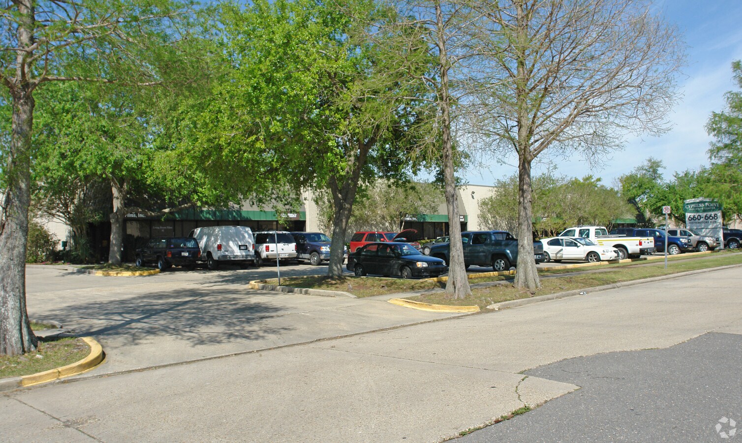 668 Distributors Row, New Orleans, LA 70123