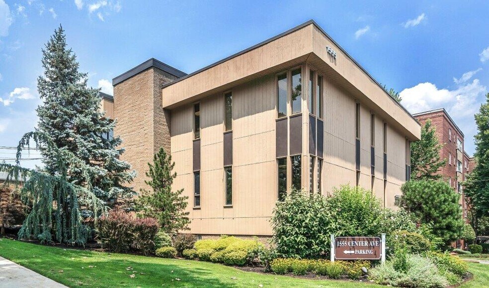 1555 Center Ave, Fort Lee, NJ for sale - Building Photo - Image 1 of 1