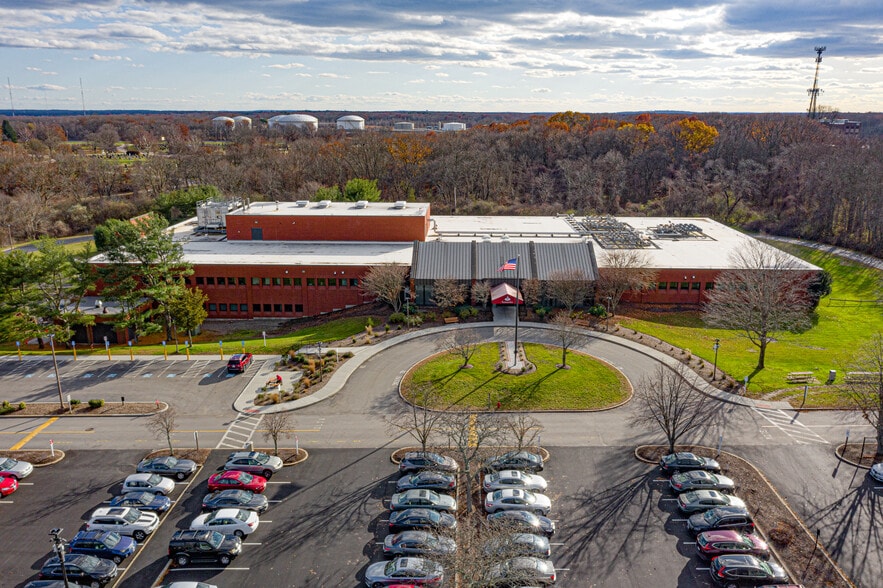 95 Amaral St, Riverside, RI for sale - Building Photo - Image 2 of 12