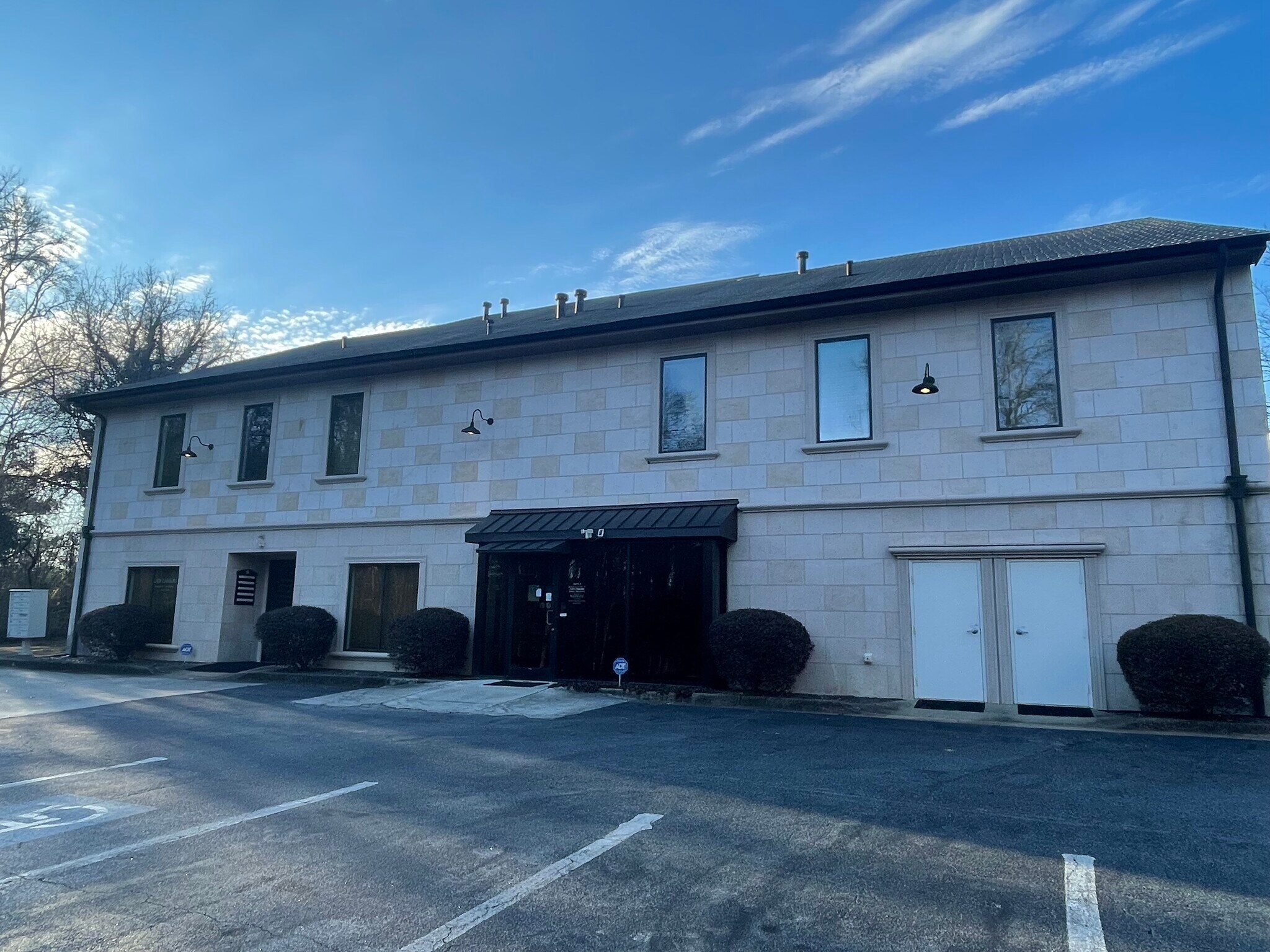 5400 Lawrenceville Hwy NW, Lilburn, GA for lease Building Photo- Image 1 of 37