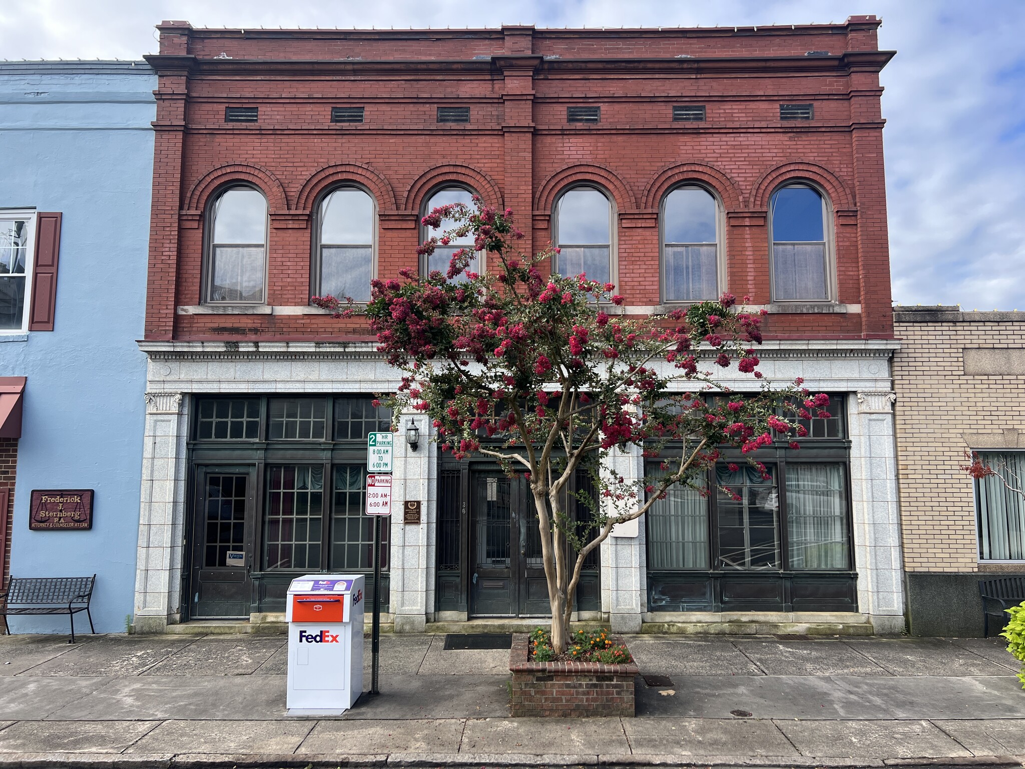 36 SW Court Sq, Graham, NC for lease Building Photo- Image 1 of 1