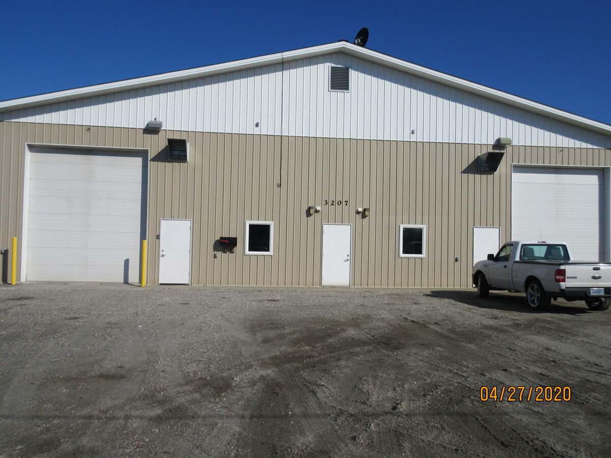 3207 International St, Fairbanks, AK 99701 | LoopNet