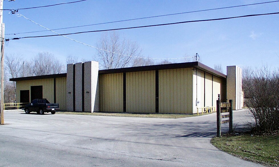 1212-1214 5th St, Aurora, IL for sale - Primary Photo - Image 1 of 1