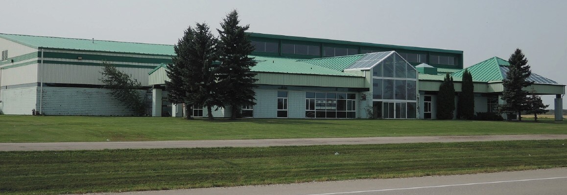 171 South Service Rd, Wynyard, SK for sale Primary Photo- Image 1 of 1