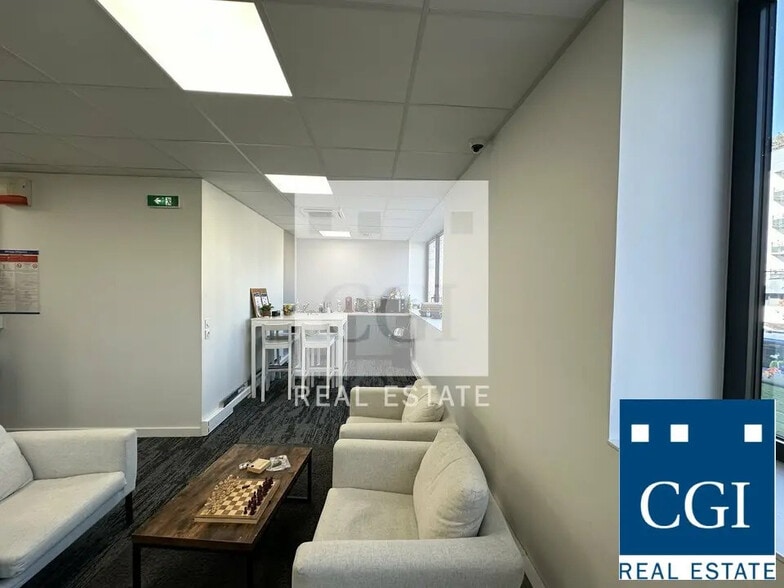 Office in Seyssinet-Pariset for lease - Building Photo - Image 3 of 7