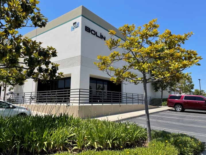 556 Vanguard Way, Brea, CA for lease - Building Photo - Image 2 of 12