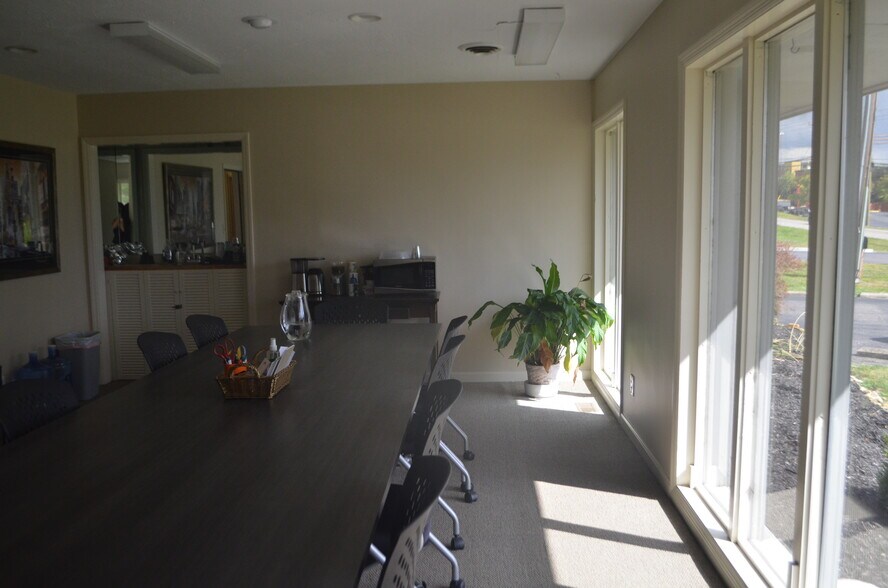 3790-3794 Hauck Rd, Cincinnati, OH for sale - Building Photo - Image 1 of 1