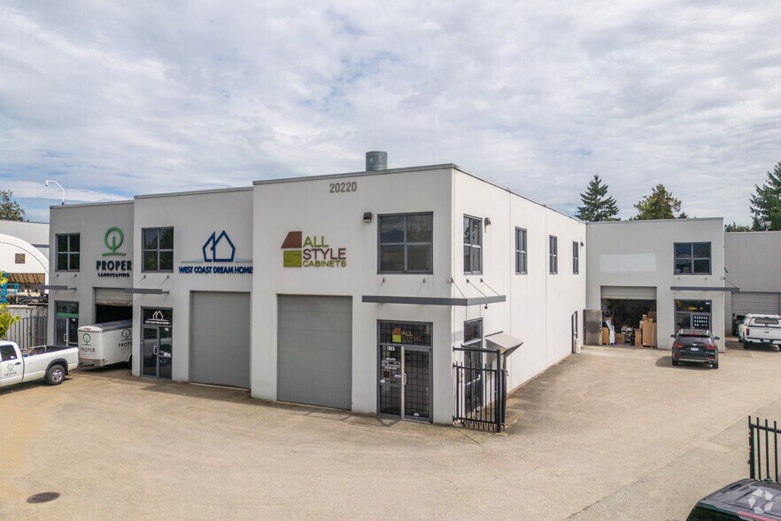 20220 113B Ave, Maple Ridge, BC for sale - Primary Photo - Image 1 of 3