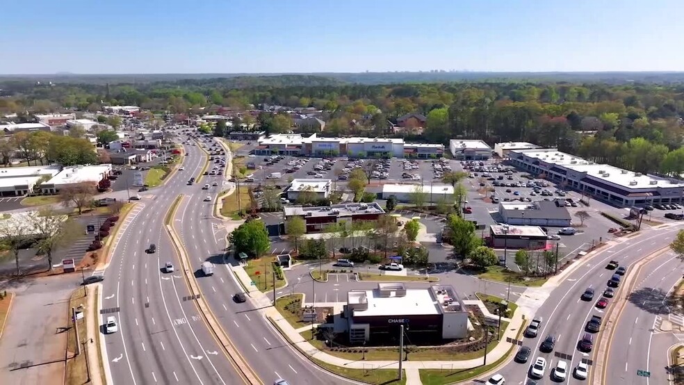 593-659 Holcomb Bridge Rd, Roswell, GA for lease - Commercial Listing Video - Image 2 of 16