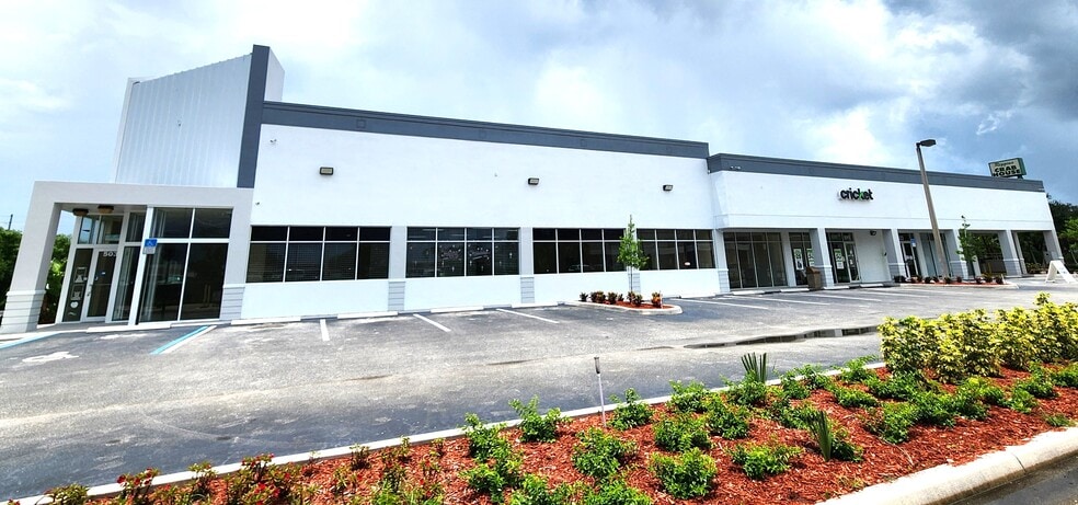 503-523 Ridge Rd, Lantana, FL for sale - Building Photo - Image 2 of 8