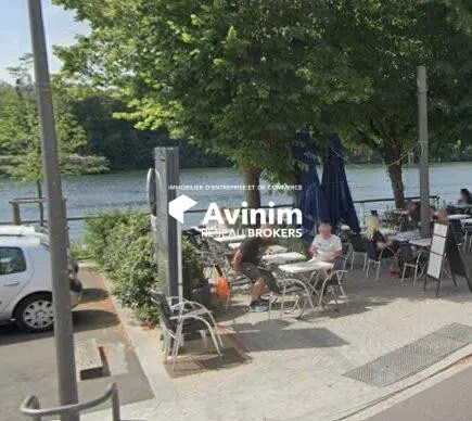 Retail in Conflans-Sainte-Honorine for lease - Building Photo - Image 1 of 1