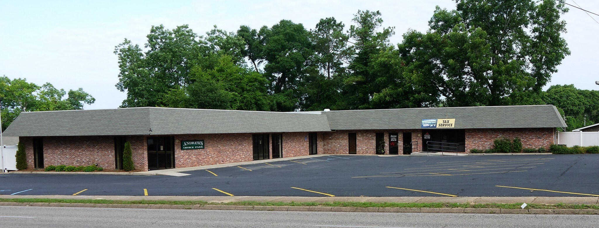 618 Andrews Ave, Ozark, AL for sale Primary Photo- Image 1 of 1