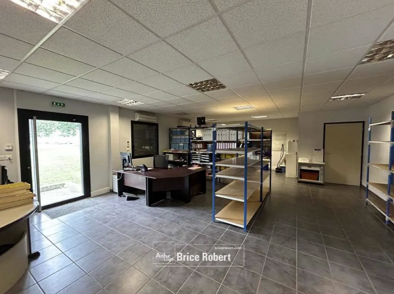Flex in Saint-Priest for sale - Interior Photo - Image 3 of 10