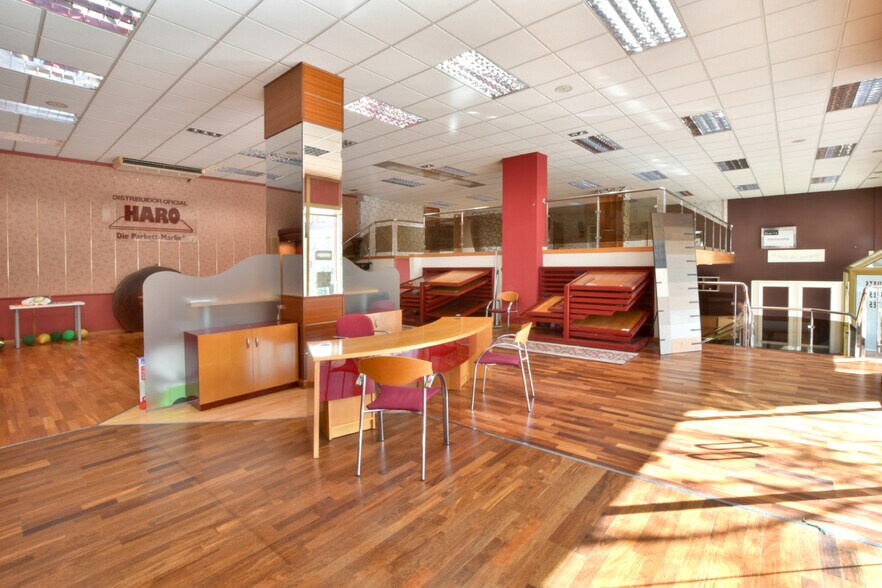 Retail in Sant Feliu de Llobregat, Barcelona for sale - Building Photo - Image 2 of 34