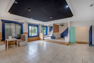 147 The Entrance Rd, The Entrance for lease Interior Photo- Image 2 of 5