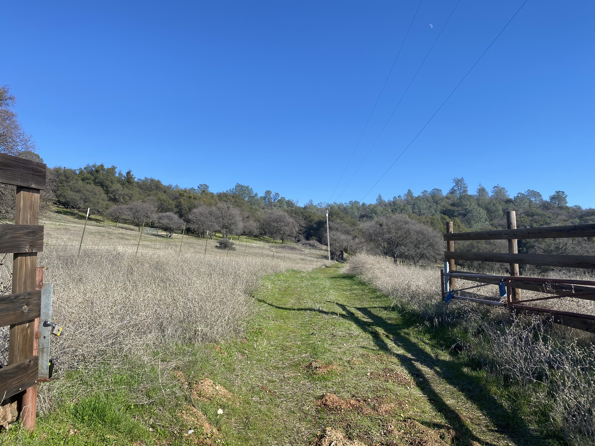 5791 Salmon Falls Rd, Pilot Hill, CA for sale Primary Photo- Image 1 of 1