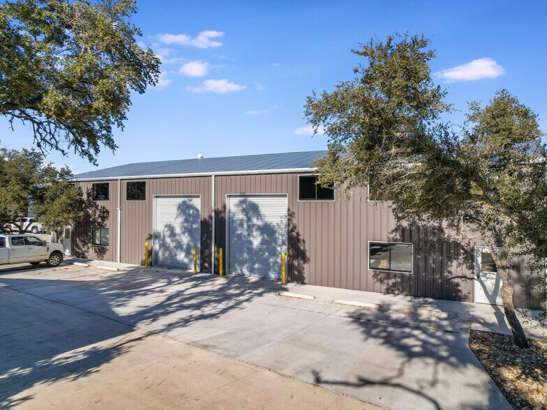 15210 Fitzhugh Rd, Austin, TX 78736 8