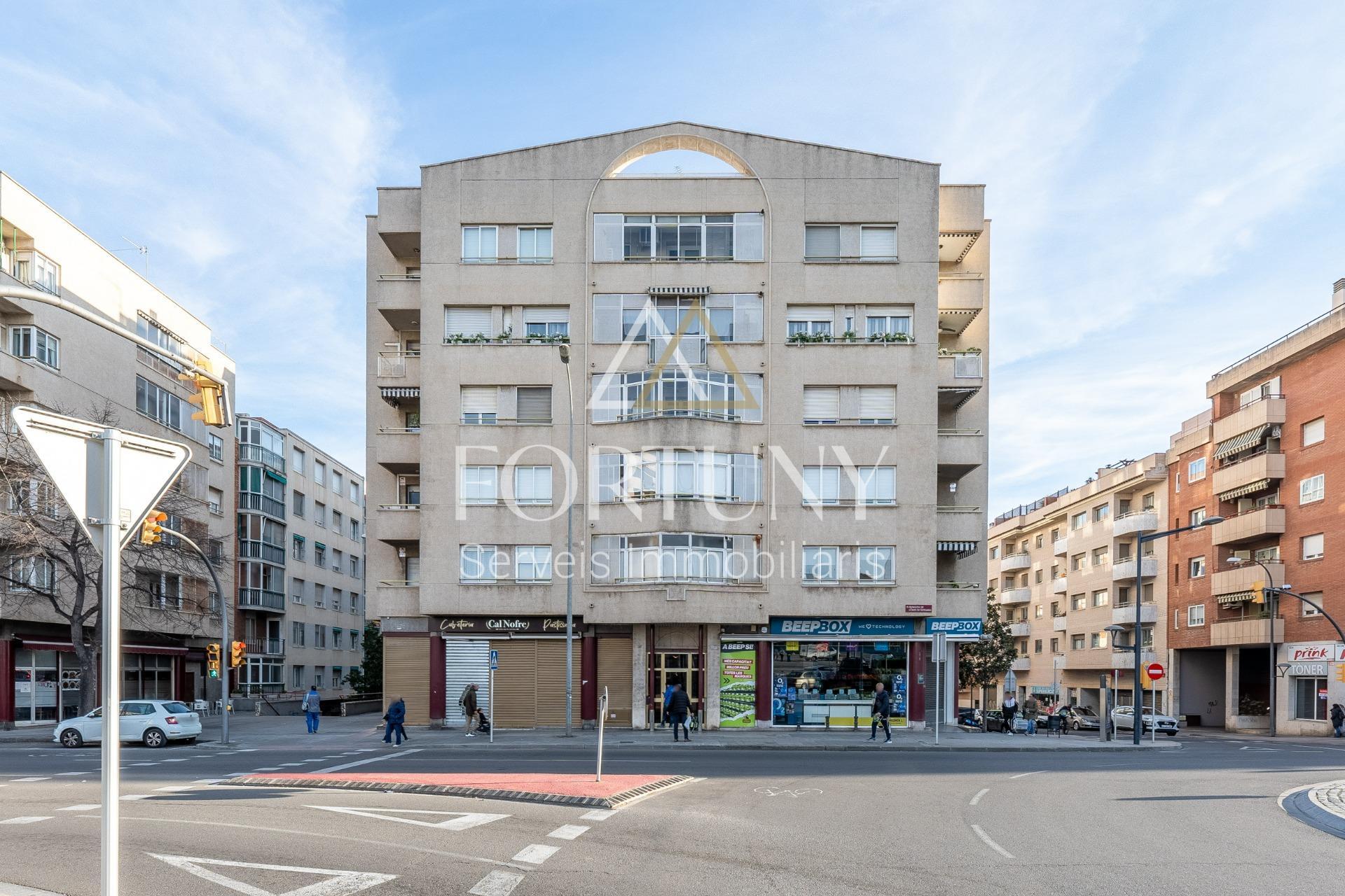 Multifamily in Reus, Tarragona for sale Primary Photo- Image 1 of 1