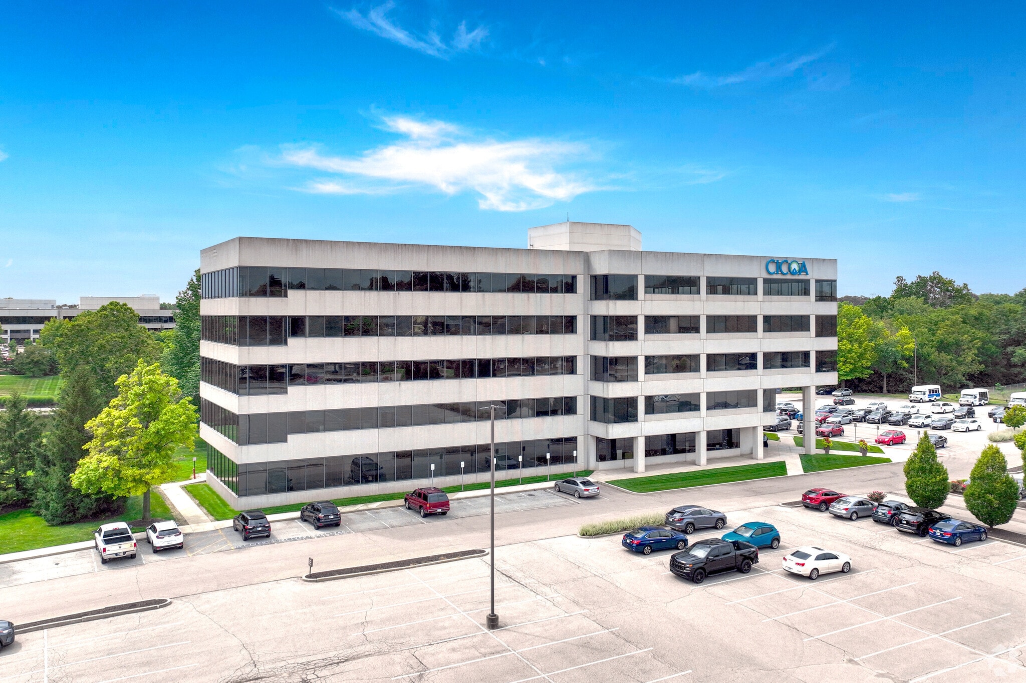 8440 Woodfield Crossing Blvd, Indianapolis, IN for lease Primary Photo- Image 1 of 22