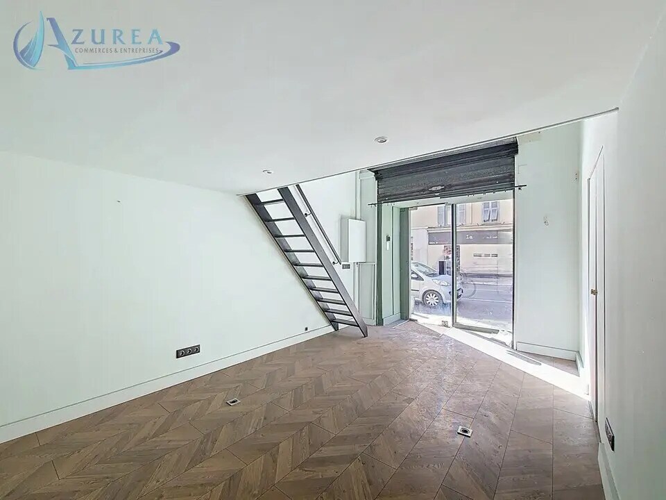 Retail in Nice for lease Interior Photo- Image 1 of 6