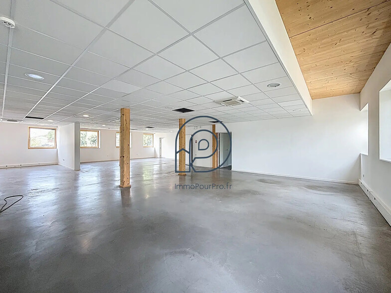 Avenue De L'Horizon, Villeneuve-d'Ascq for sale - Interior Photo - Image 2 of 14