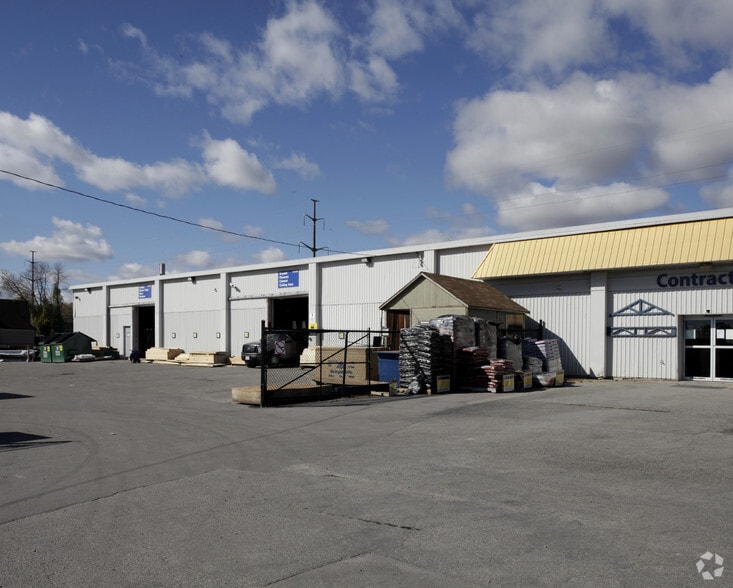 2311 Royal Windsor Dr, Oakville, ON for sale - Building Photo - Image 2 of 2