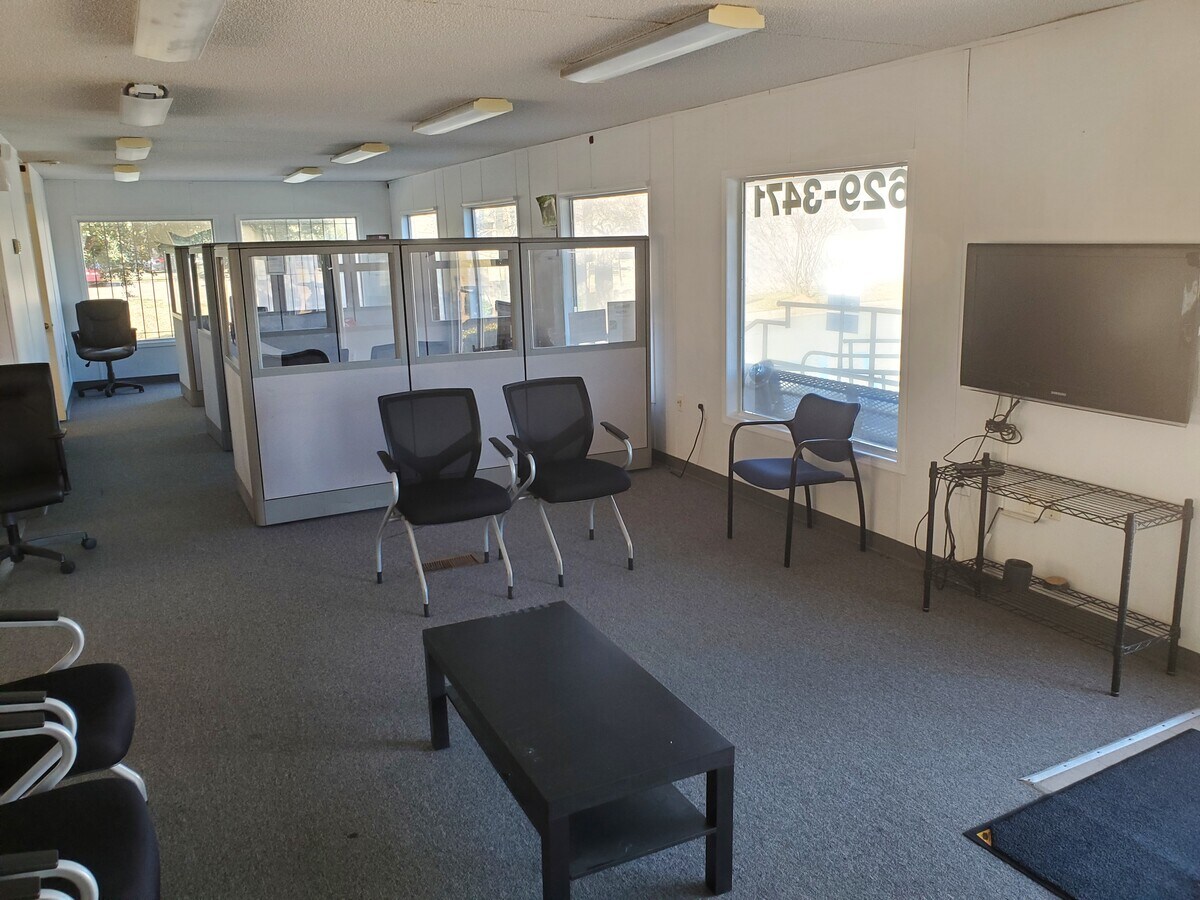 4930 Barksdale Blvd, Bossier City, LA 71112 Car Lot For Lease Land and Building