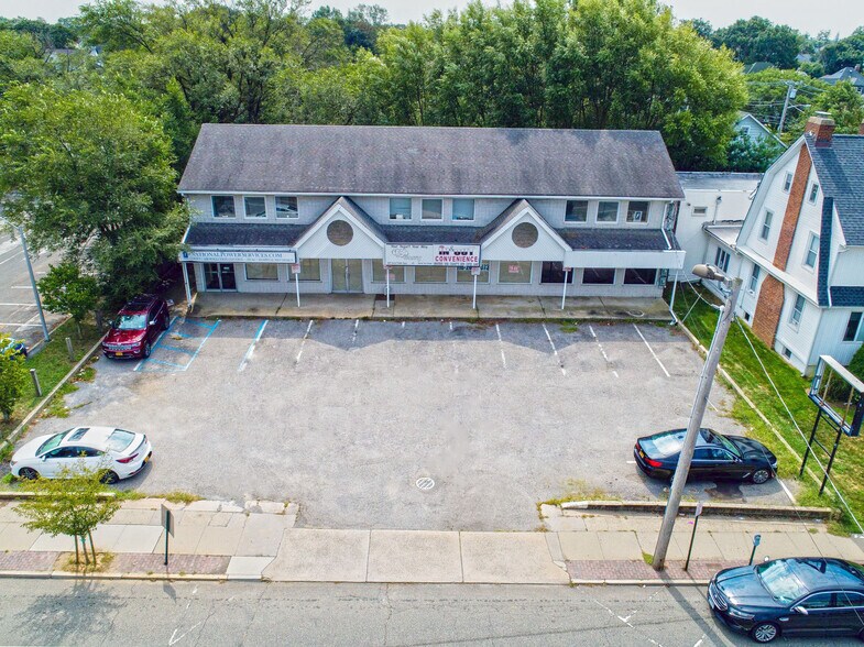 118 Broadway Lynbrook Ny 11563 Retail For Sale Loopnet Com