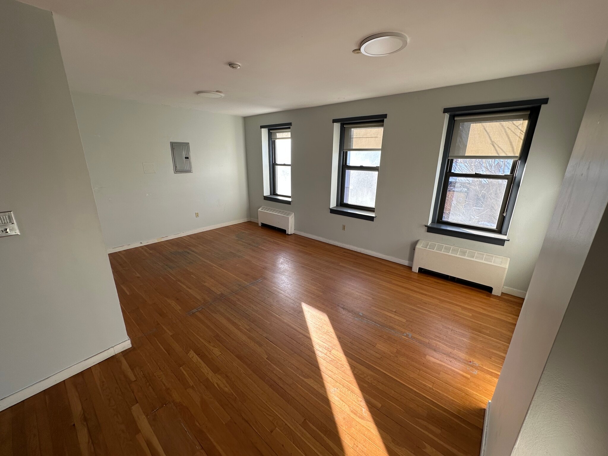 875 Main St, Cambridge, MA for lease Interior Photo- Image 1 of 10