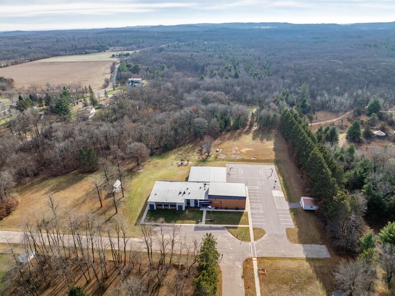 201 Hoehn dr, Lyndon Station, WI for sale - Building Photo - Image 3 of 52