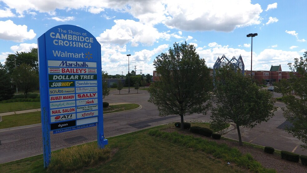 1933-2037 W Maple Rd, Troy, MI for lease - Building Photo - Image 2 of 26