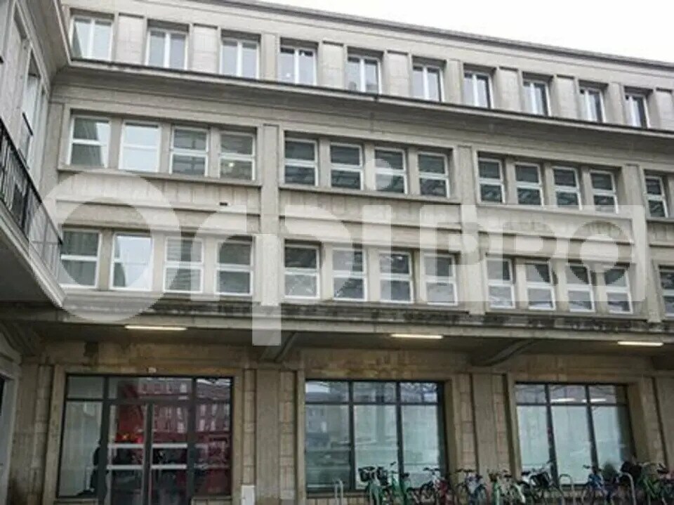47 Place Alphonse Fiquet, Amiens for lease Primary Photo- Image 1 of 26