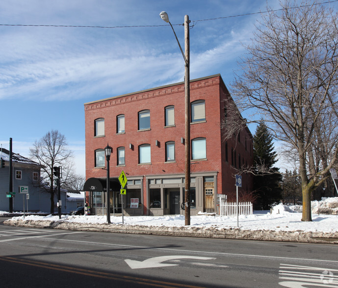 726-728 Main St, East Aurora, NY for sale - Primary Photo - Image 1 of 1