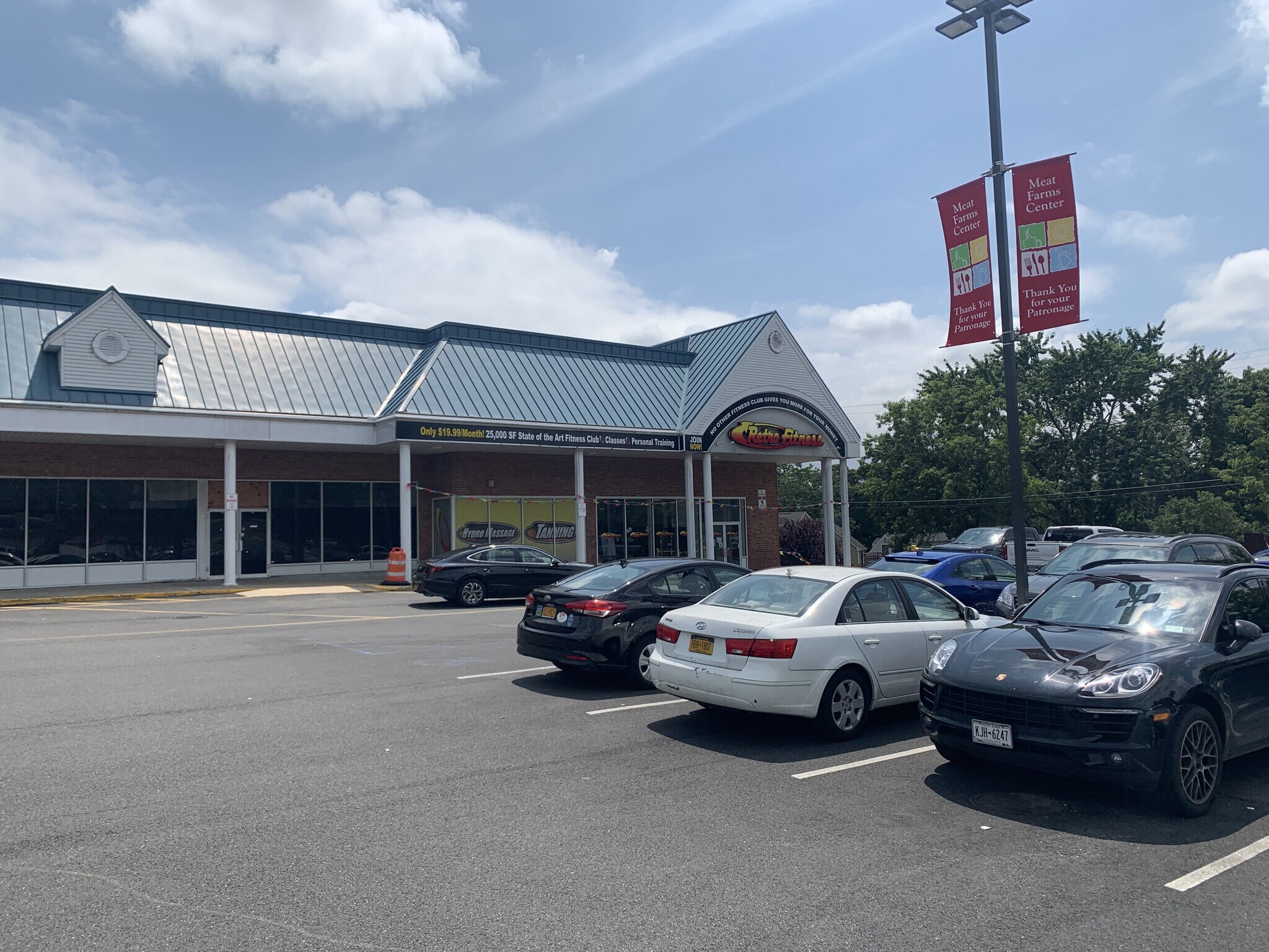 300318 Portion Rd, Ronkonkoma, NY 11779 Meat Farms Center