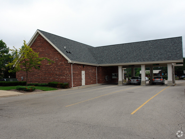 30 E Dundee Rd, Buffalo Grove, IL for lease - Building Photo - Image 3 of 3