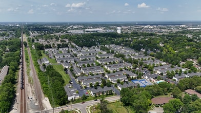 7909-7925 Station St, Columbus, OH for lease Building Photo- Image 2 of 15
