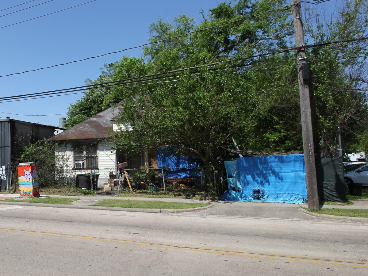 5105 Canal St, Houston, TX 77011