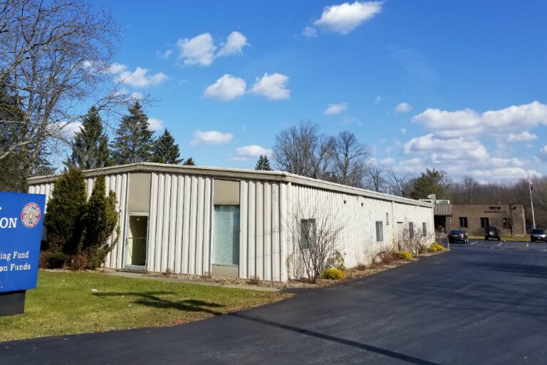 6518 Fremont Rd, East Syracuse, NY 13057