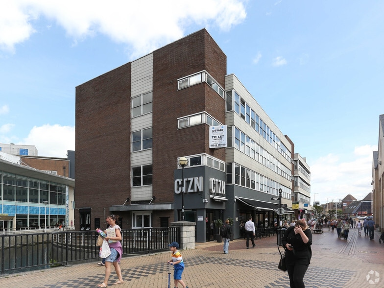 11-21 Springfield Rd, Chelmsford for sale - Primary Photo - Image 1 of 1