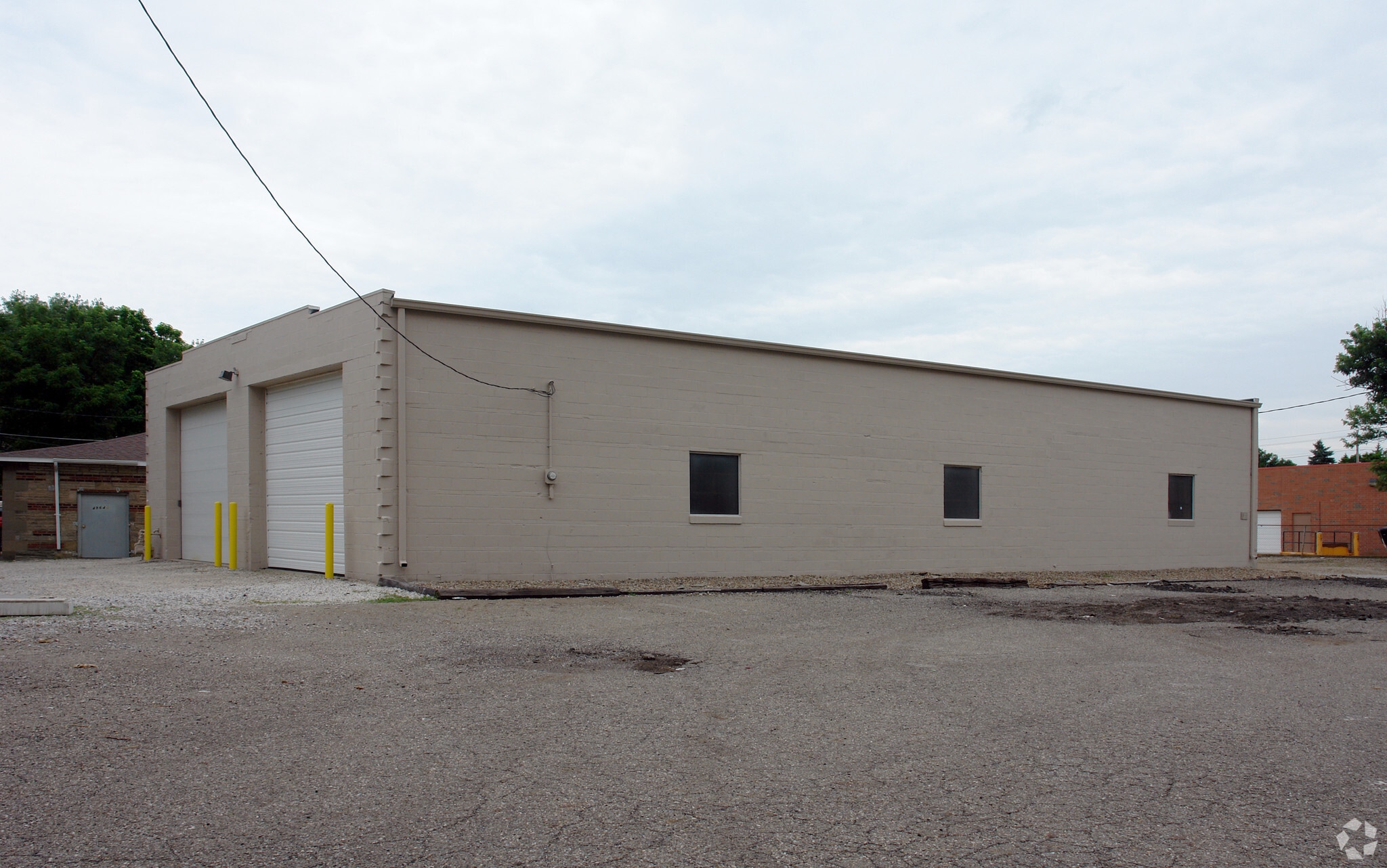 4964 Yukon St NW, Canton, OH for lease Building Photo- Image 1 of 17