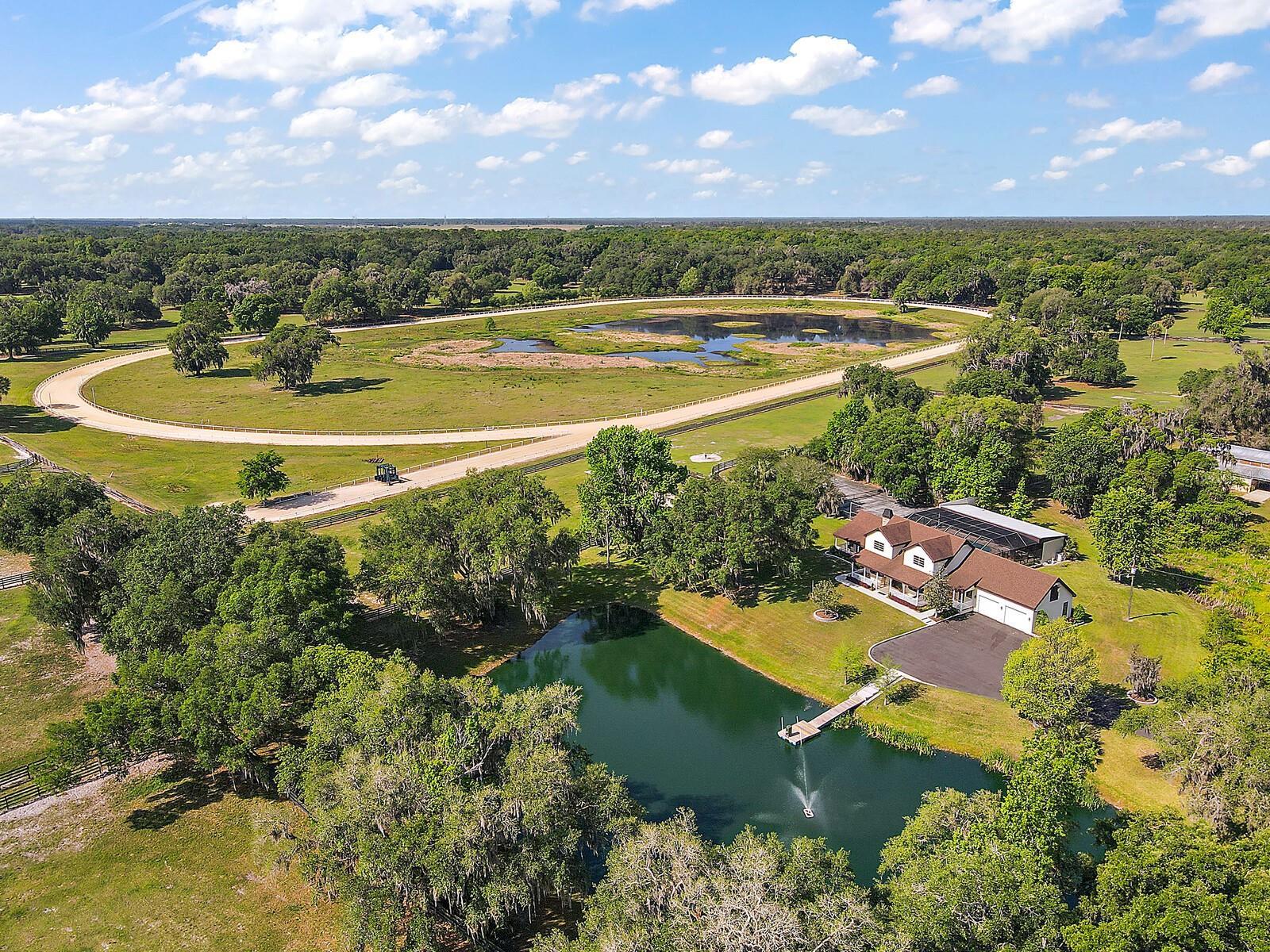 11th, Oxford, FL for sale Primary Photo- Image 1 of 1