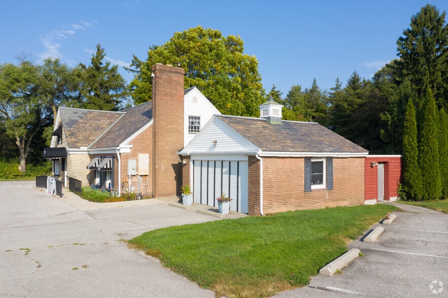 35800 Detroit Rd, Avon, OH for sale - Building Photo - Image 3 of 6