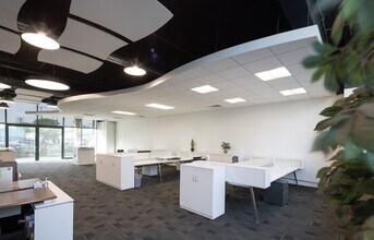 5450 W 83rd St, Los Angeles, CA for sale Interior Photo- Image 1 of 3