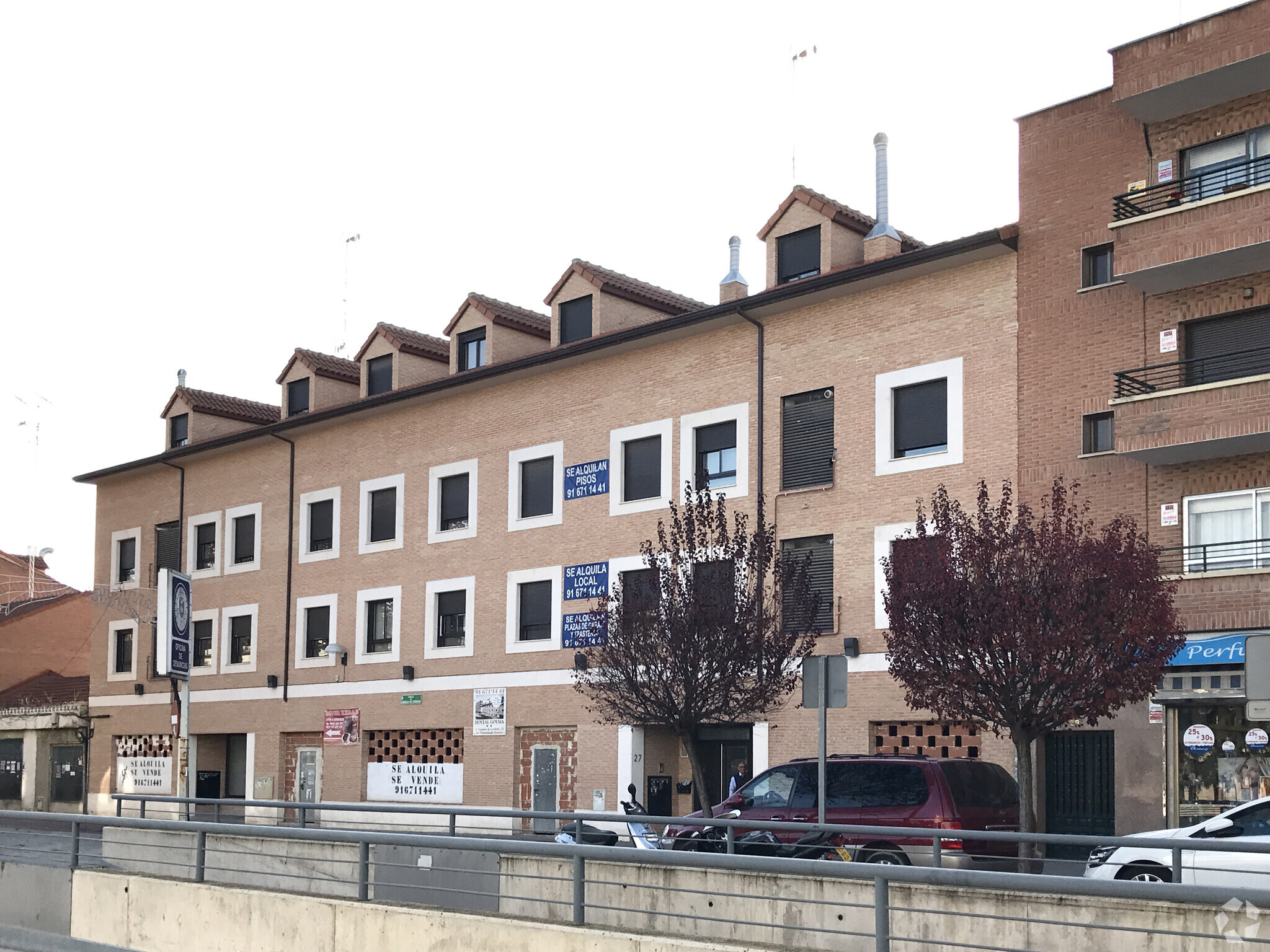 Calle Gonzalo de Córdoba, 23 – 25, San Fernando De Henares, Madrid for lease Primary Photo- Image 1 of 2